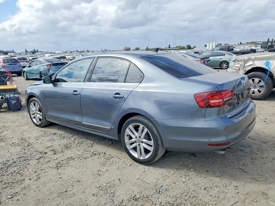 2017 Volkswagen Jetta მანქანა იყიდება აუქციონზე, vin: 3VWL17AJ5HM399312, აუქციონის ნომერი: 69173736