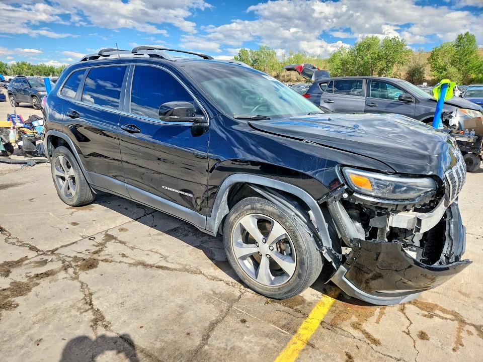 67490796 :رقم المزاد ، 1C4PJMDX1LD565915 vin ، 2020 Jeep Cherokee مزاد بيع