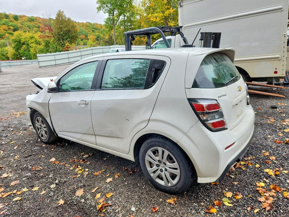 69535516 :رقم المزاد ، 1G1JG6SB3L4104277 vin ، 2020 Chevrolet Sonic مزاد بيع