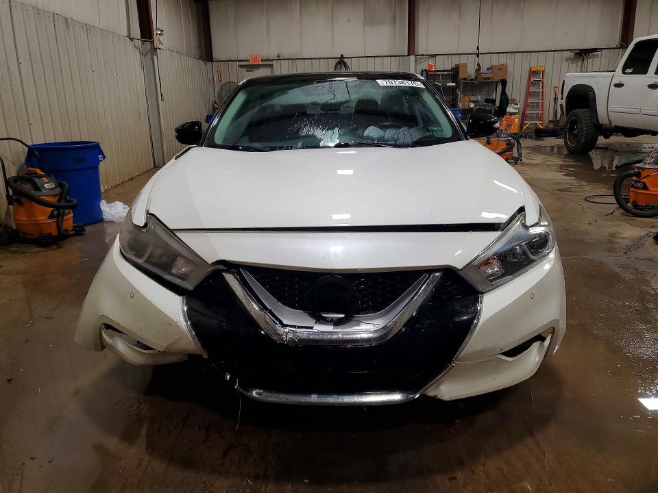70738176 :رقم المزاد ، 1N4AA6AP3HC408833 vin ، 2017 Nissan Maxima مزاد بيع