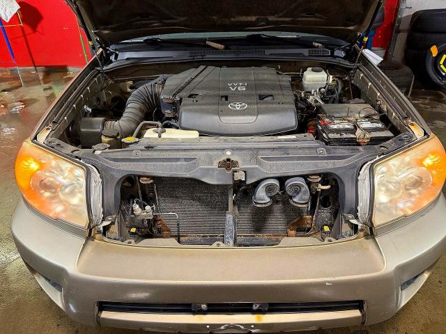 70836926 :رقم المزاد ، JTEBU14RX78092642 vin ، 2007 Toyota 4runner مزاد بيع