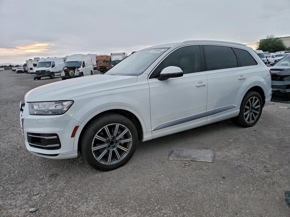 Продажа на аукционе авто 2017 Audi Q7, vin: WA1LAAF73HD057053, номер лота: 70748496