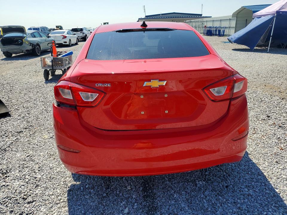69518736 :رقم المزاد ، 1G1BC5SM0K7113253 vin ، 2019 Chevrolet Cruze مزاد بيع