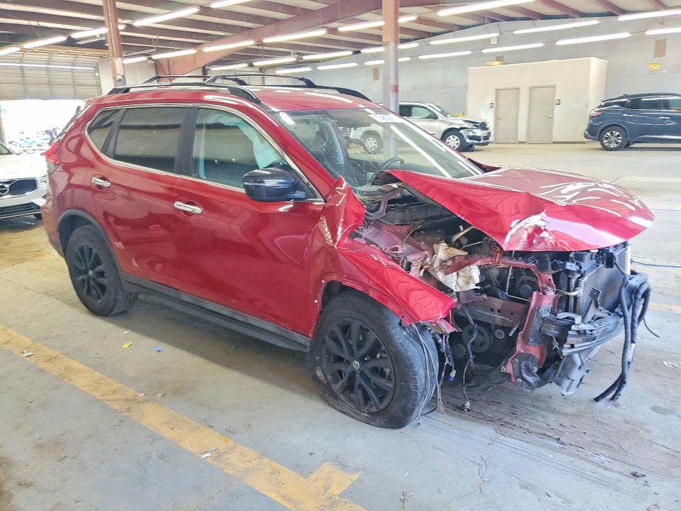 67463086 :رقم المزاد ، 5N1AT2MT5HC802092 vin ، 2017 Nissan Rogue مزاد بيع