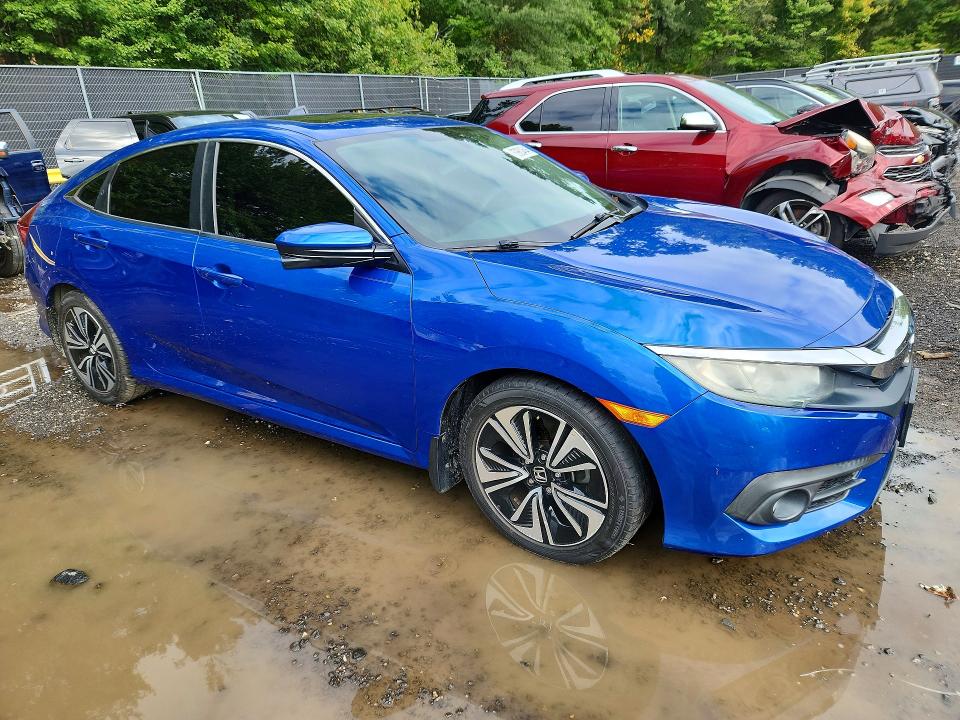 69804646 :رقم المزاد ، 19XFC1F37HE032973 vin ، 2017 Honda Civic مزاد بيع