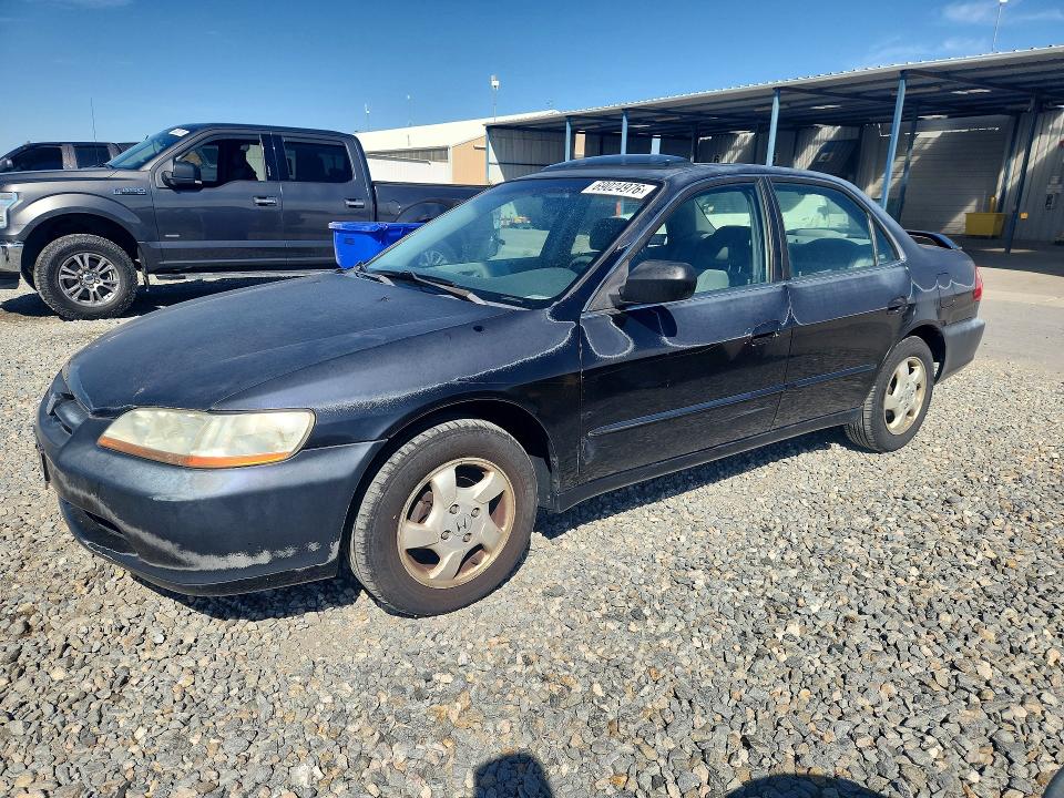Продажа на аукционе авто 2000 Honda Accord, vin: JHMCG5650YC018046, номер лота: 69024976