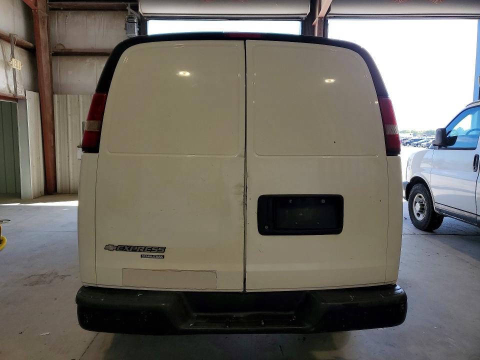 69731916 :رقم المزاد ، 1GCWGFCF8F1233572 vin ، 2015 Chevrolet Express G2500 مزاد بيع