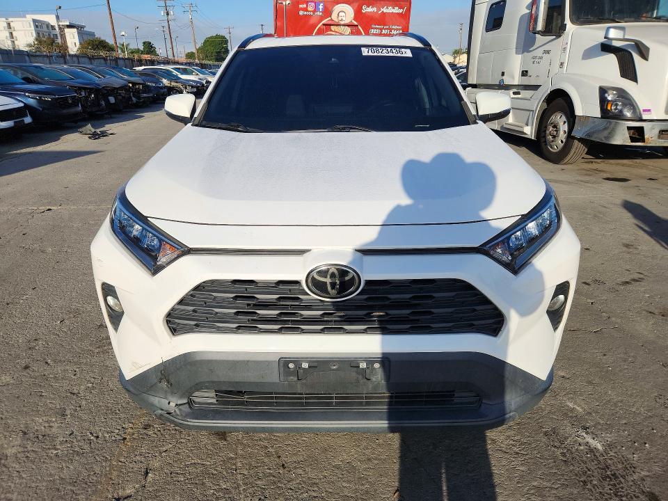 70823436 :رقم المزاد ، 2T3W1RFV8MC156272 vin ، 2021 Toyota Rav4 مزاد بيع
