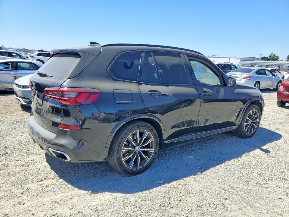 66623806 :رقم المزاد ، 5UXTA6C0XM9E44336 vin ، 2021 Bmw X5 مزاد بيع