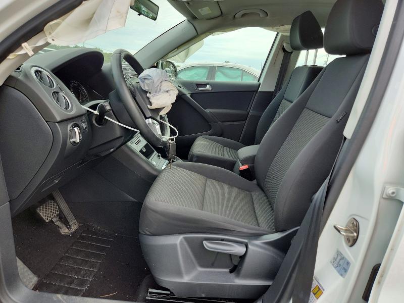 2017 Volkswagen Tiguan მანქანა იყიდება აუქციონზე, vin: WVGBV7AX8HK053829, აუქციონის ნომერი: 70512606