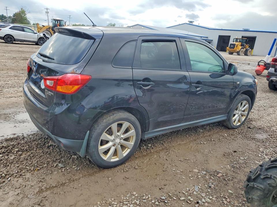 2015 Mitsubishi Outlander Sport მანქანა იყიდება აუქციონზე, vin: 4A4AR3AU7FE015855, აუქციონის ნომერი: 69125376
