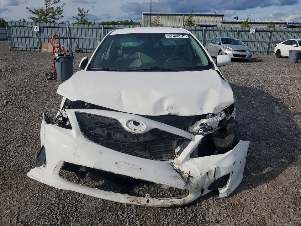 67008576 :رقم المزاد ، 2T1BU4EEXDC977747 vin ، 2013 Toyota Corolla مزاد بيع