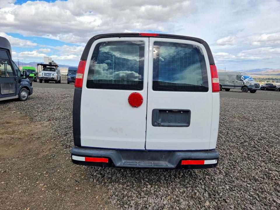 70753916 :رقم المزاد ، 1GCSGAFX5E1169317 vin ، 2014 Chevrolet Express G1500 مزاد بيع