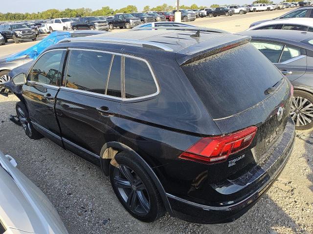 64040576 :رقم المزاد ، 3VV3B7AX7JM196546 vin ، 2018 Volkswagen Tiguan مزاد بيع