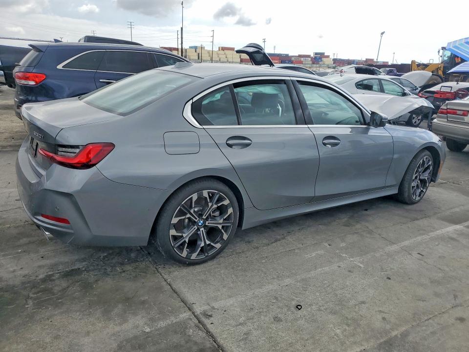 2026 Bmw 330i მანქანა იყიდება აუქციონზე, vin: WBA13LA09TFV97983, აუქციონის ნომერი: 69307066