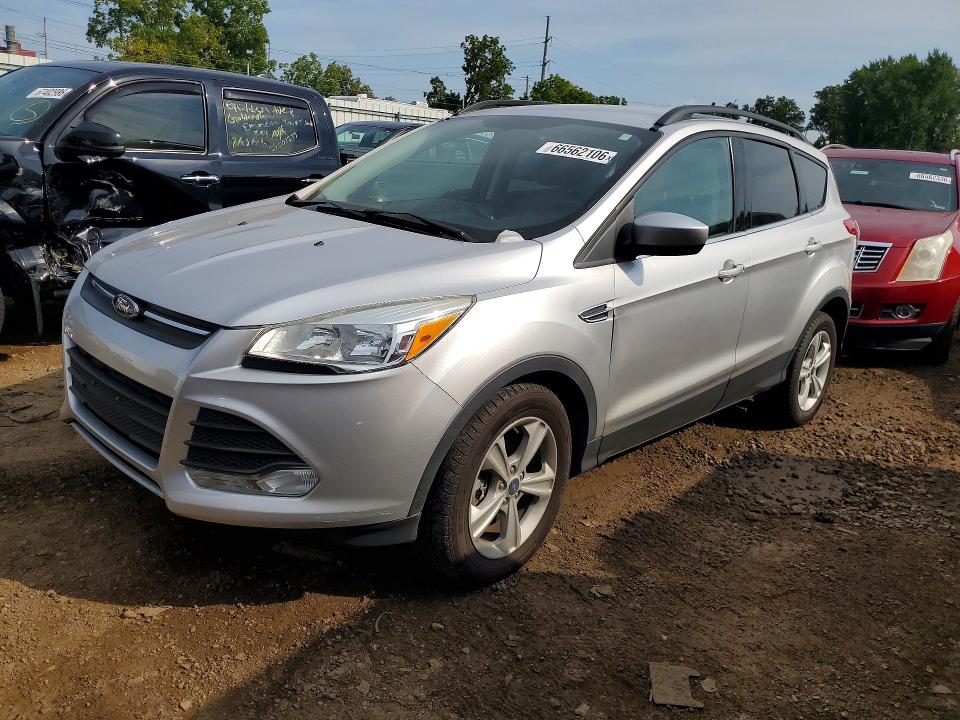 66562106 :رقم المزاد ، 1FMCU9GX8FUA94229 vin ، 2015 Ford Escape مزاد بيع