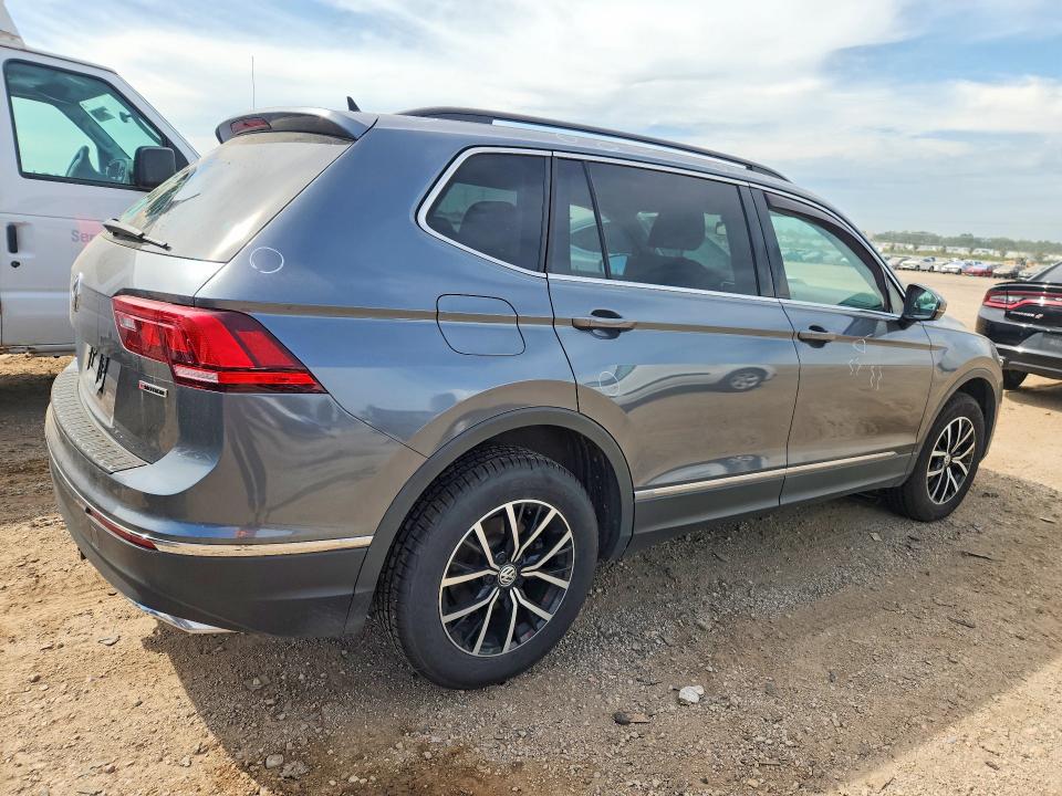 68092936 :رقم المزاد ، 3VV2B7AXXMM142965 vin ، 2021 Volkswagen Tiguan مزاد بيع