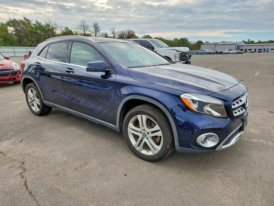 68979146 :رقم المزاد ، WDCTG4GBXJJ459937 vin ، 2018 Mercedes-benz Gla مزاد بيع