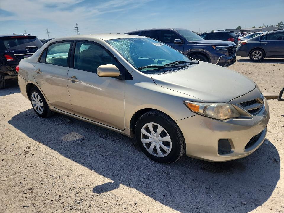 70431206 :رقم المزاد ، 2T1BU4EE7BC628199 vin ، 2011 Toyota Corolla مزاد بيع