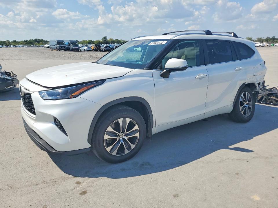 2024 Toyota Highlander მანქანა იყიდება აუქციონზე, vin: 5TDKDRBH4RS544550, აუქციონის ნომერი: 68145426