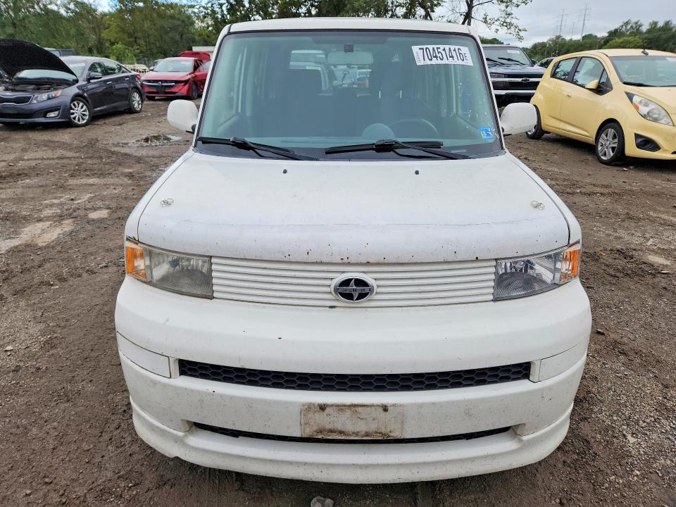 70451416 :رقم المزاد ، JTLKT324X50197952 vin ، 2005 Scion Xb مزاد بيع