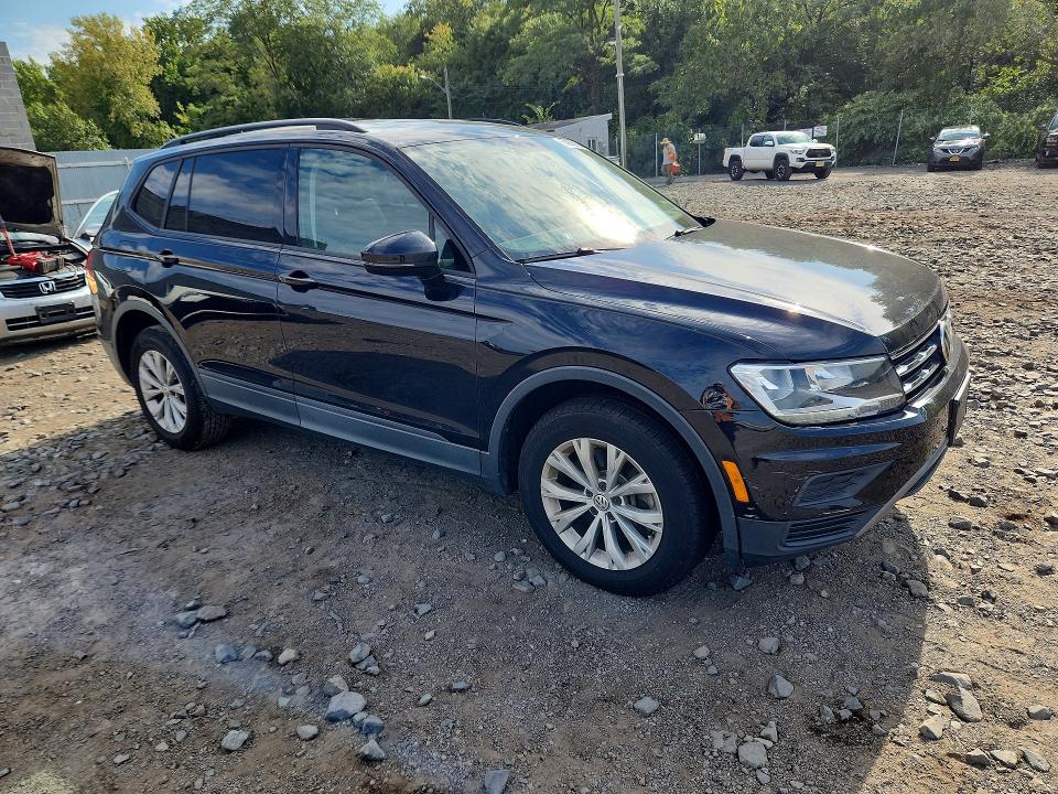2020 Volkswagen Tiguan მანქანა იყიდება აუქციონზე, vin: 3VV0B7AX0LM032738, აუქციონის ნომერი: 68863926