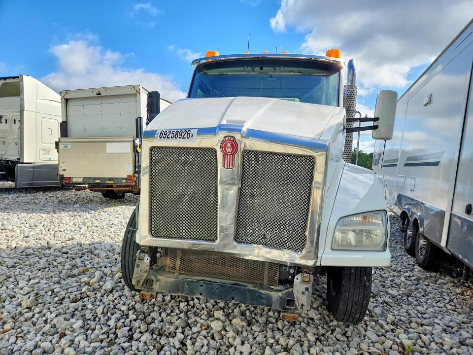 Продаж на аукціоні авто 2020 Kenworth Construction, vin: 1XKZDP9X5LJ390987, номер лоту: 69258926