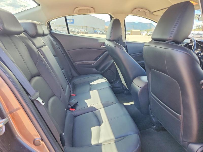 67287156 :رقم المزاد ، 3MZBN1V79HM101047 vin ، 2017 Mazda 3 مزاد بيع