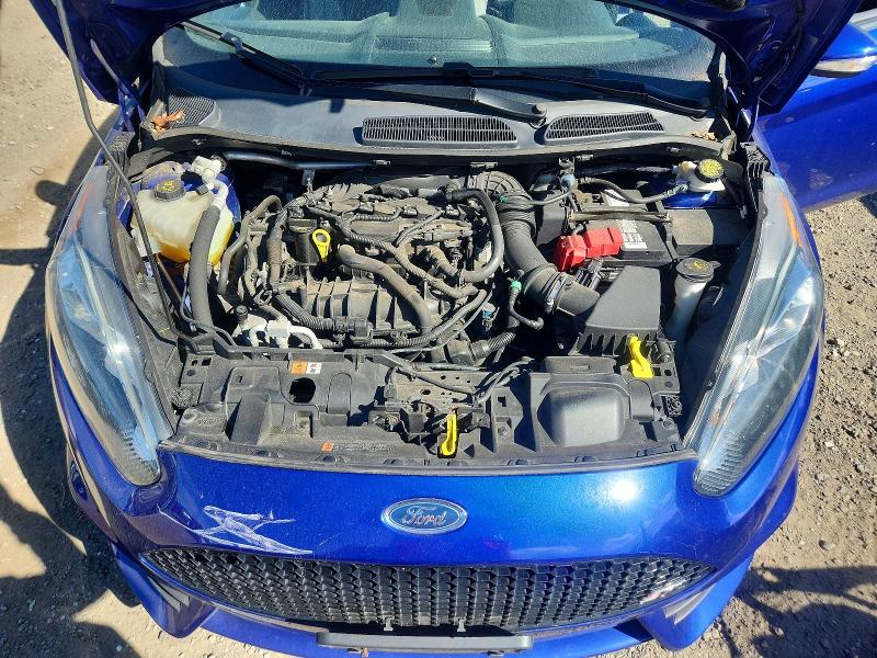 69678536 :رقم المزاد ، 3FADP4GX2FM100412 vin ، 2015 Ford Fiesta مزاد بيع