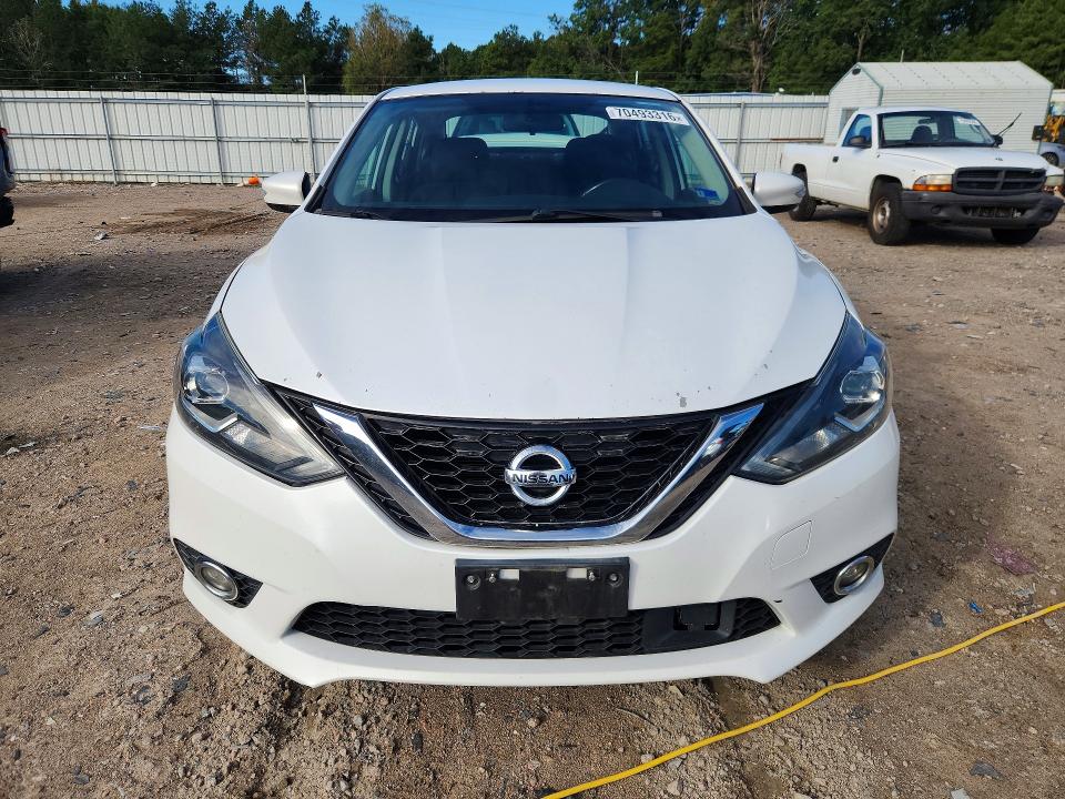 Продаж на аукціоні авто 2018 Nissan Sentra, vin: 3N1AB7AP7JY216117, номер лоту: 70493316