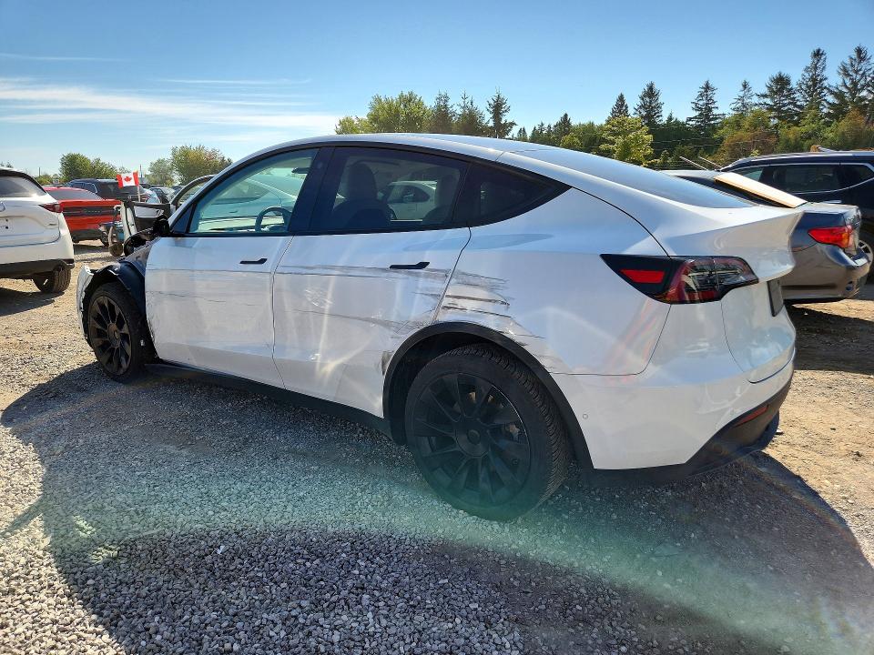 67849406 :رقم المزاد ، 7SAYGDEE0NF418323 vin ، 2022 Tesla Model Y مزاد بيع