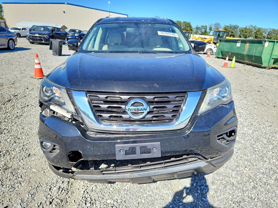 Продажа на аукционе авто 2018 Nissan Pathfinder, vin: 5N1DR2MM4JC613685, номер лота: 70769746