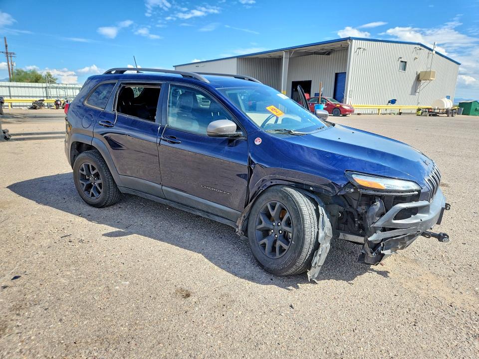 69329226 :رقم المزاد ، 1C4PJMBSXGW183822 vin ، 2016 Jeep Cherokee مزاد بيع