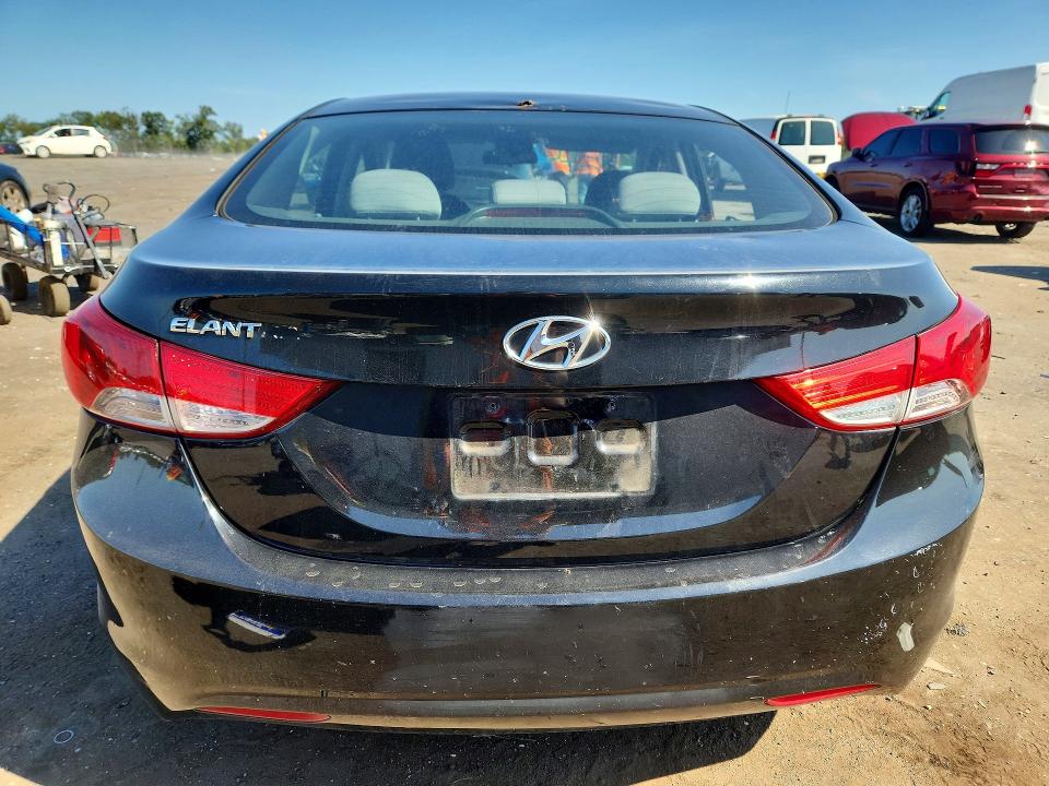 68715536 :رقم المزاد ، 5NPDH4AE3BH018686 vin ، 2011 Hyundai Elantra مزاد بيع