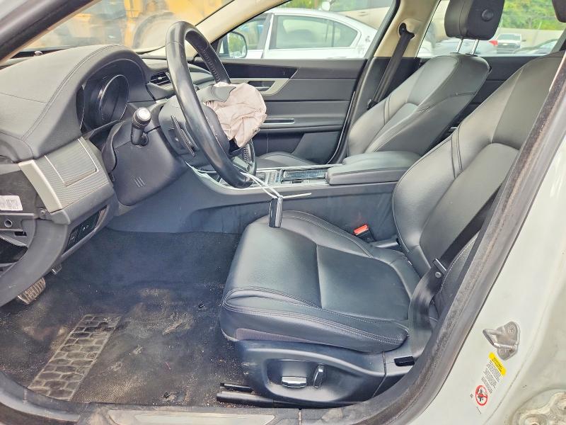 70803006 :رقم المزاد ، SAJBD4FX9KCY78845 vin ، 2019 Jaguar Xf مزاد بيع