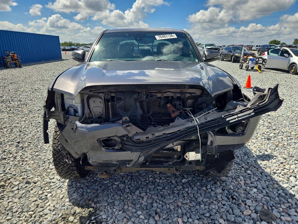 2018 Toyota Tacoma მანქანა იყიდება აუქციონზე, vin: 5TFCZ5AN3JX147948, აუქციონის ნომერი: 70483136