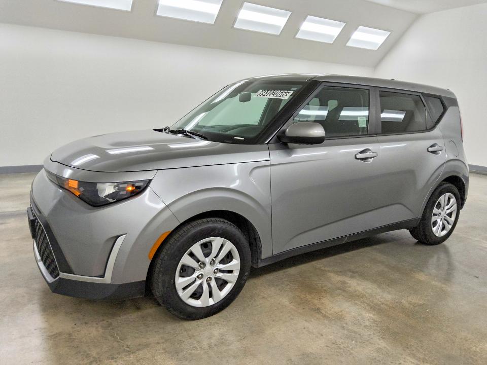 69402066 :رقم المزاد ، KNDJ23AU1P7846060 vin ، 2023 Kia Soul مزاد بيع