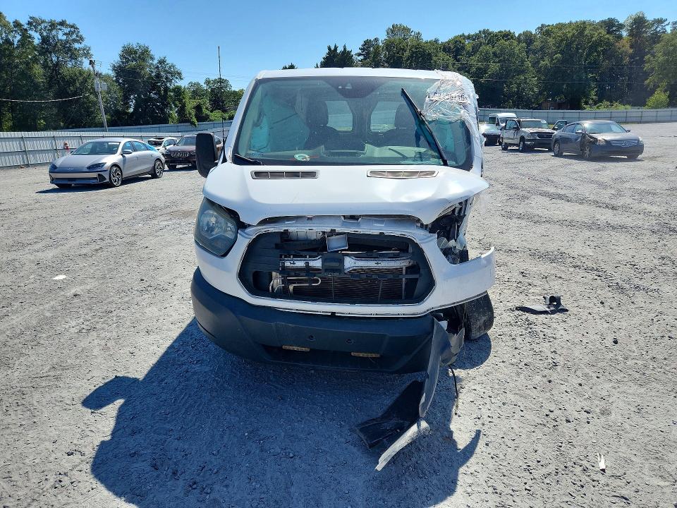 69496716 :رقم المزاد ، 1FTYE1ZM8JKB39850 vin ، 2018 Ford Transit مزاد بيع
