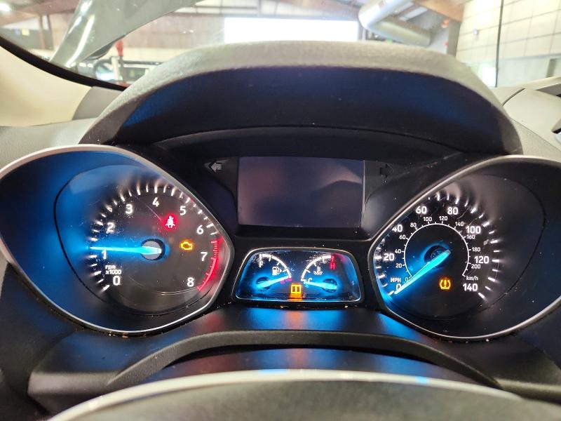 68881986 :رقم المزاد ، 1FMCU9GD5JUA58271 vin ، 2018 Ford Escape مزاد بيع