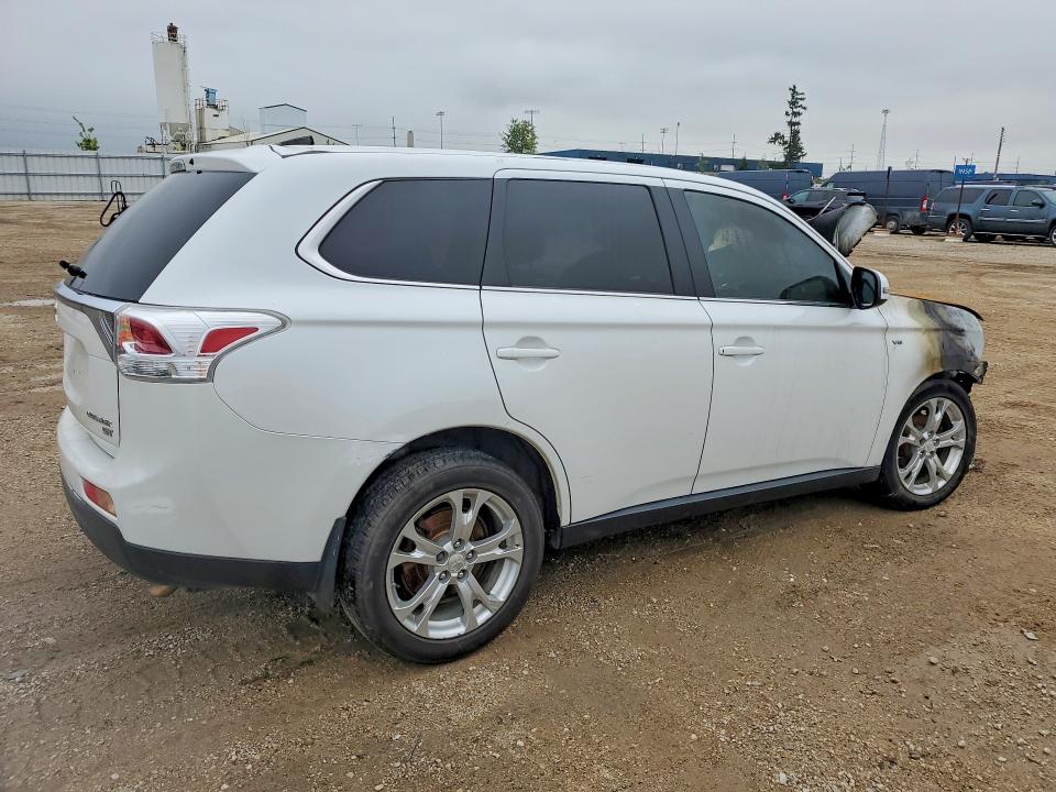 2014 Mitsubishi Outlander მანქანა იყიდება აუქციონზე, vin: JA4JZ4AX5EZ005642, აუქციონის ნომერი: 69179536