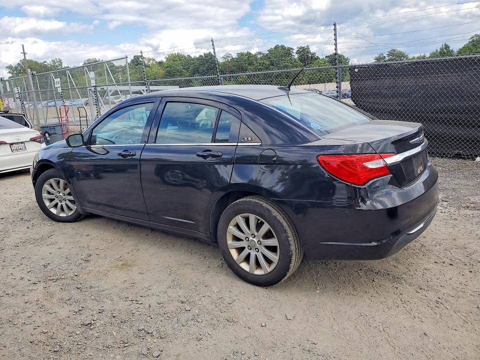 68189256 :رقم المزاد ، 1C3CCBBB0DN727571 vin ، 2013 Chrysler 200 مزاد بيع