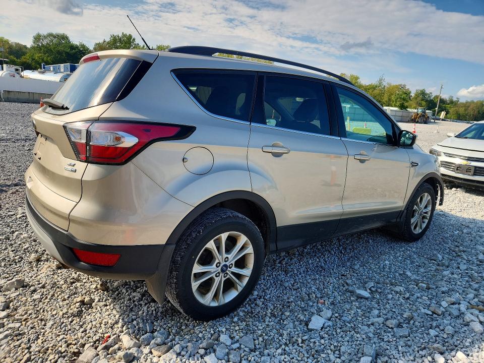 Продаж на аукціоні авто 2018 Ford Escape, vin: 1FMCU9GD3JUB07077, номер лоту: 69148766