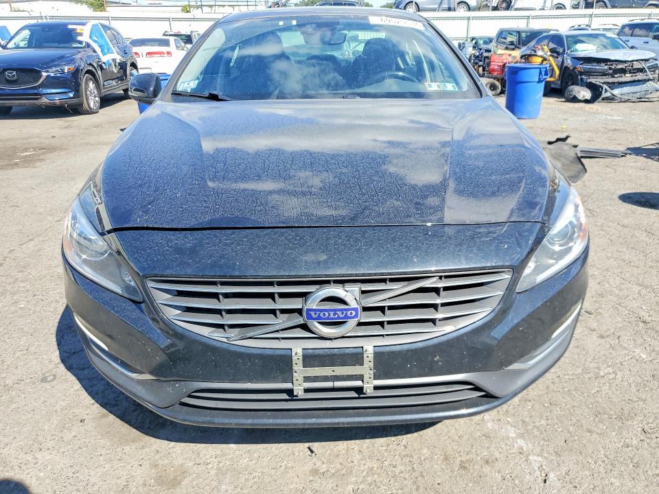 69529536 :رقم المزاد ، YV140MTL3H2431652 vin ، 2017 Volvo S60 مزاد بيع