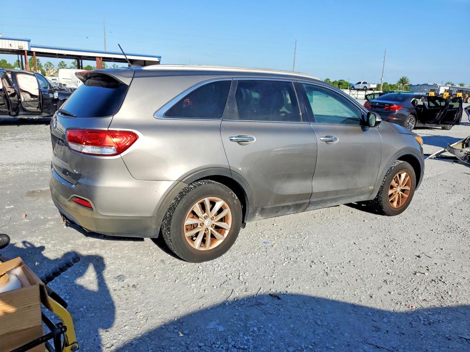 69147626 :رقم المزاد ، 5XYPGDA50GG180404 vin ، 2016 Kia Sorento مزاد بيع