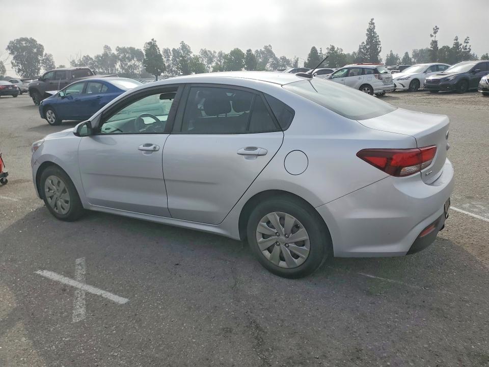 68653796 :رقم المزاد ، 3KPA24AD1LE328367 vin ، 2020 Kia Rio مزاد بيع