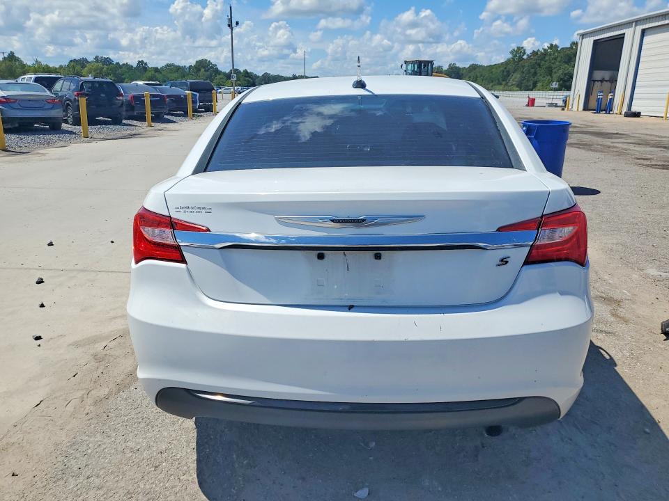 2013 Chrysler 200 მანქანა იყიდება აუქციონზე, vin: 1C3CCBBB2DN545905, აუქციონის ნომერი: 68211156