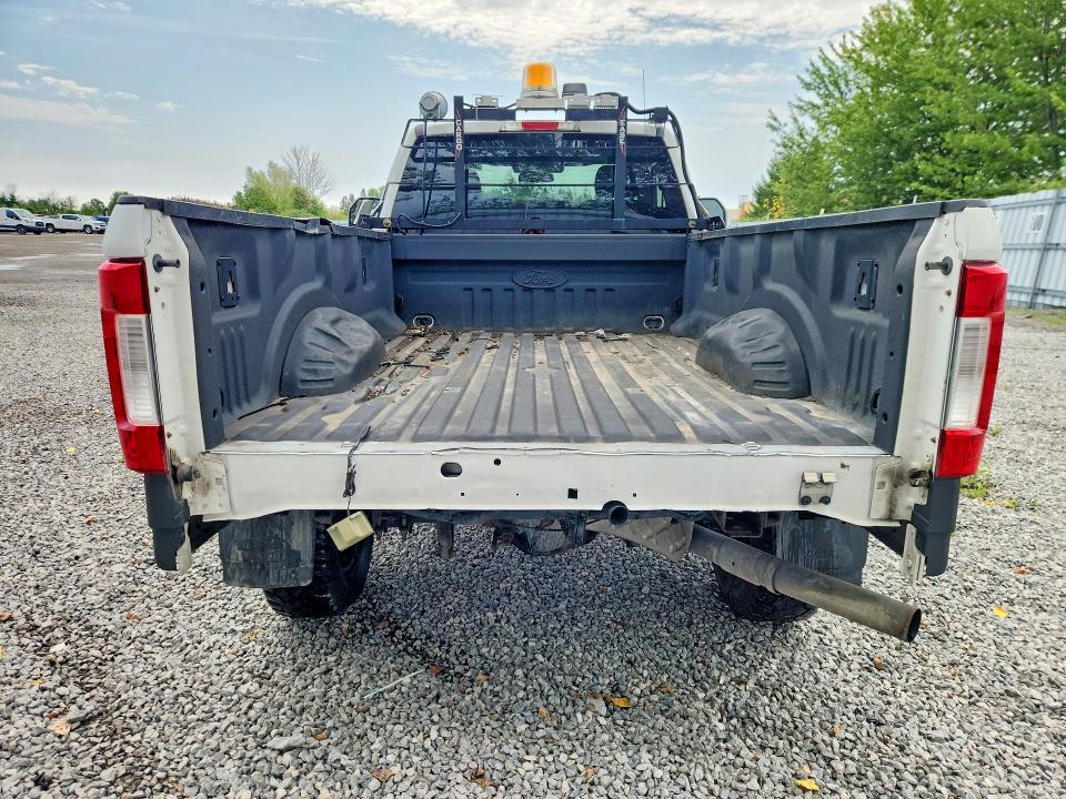 Auction sale of the 2017 Ford F250, vin: 1FTBF2B6XHED37116, lot number: 62805446