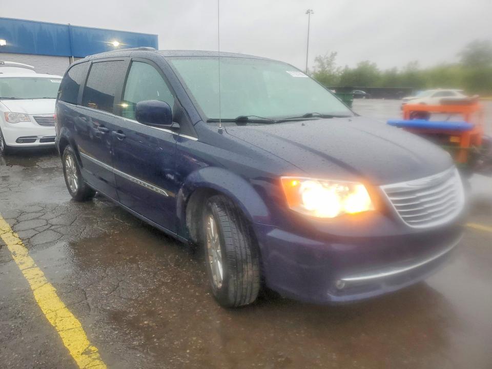 67923766 :رقم المزاد ، 2C4RC1BG8FR654905 vin ، 2015 Chrysler Town & Country مزاد بيع