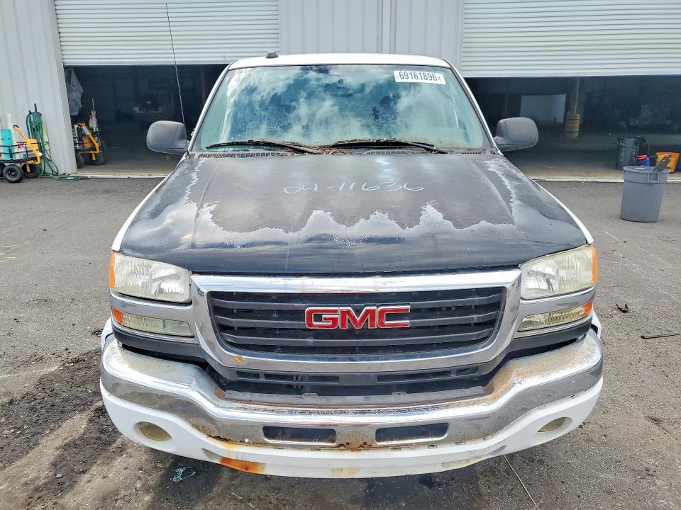 69161896 :رقم المزاد ، 1GTHC29U04E138271 vin ، 2004 Gmc Sierra مزاد بيع