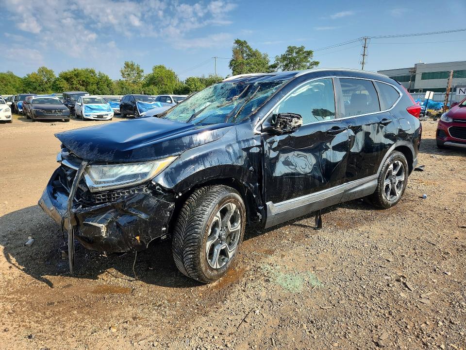 Продаж на аукціоні авто 2018 Honda Cr-v, vin: 7FARW2H99JE032683, номер лоту: 67460306